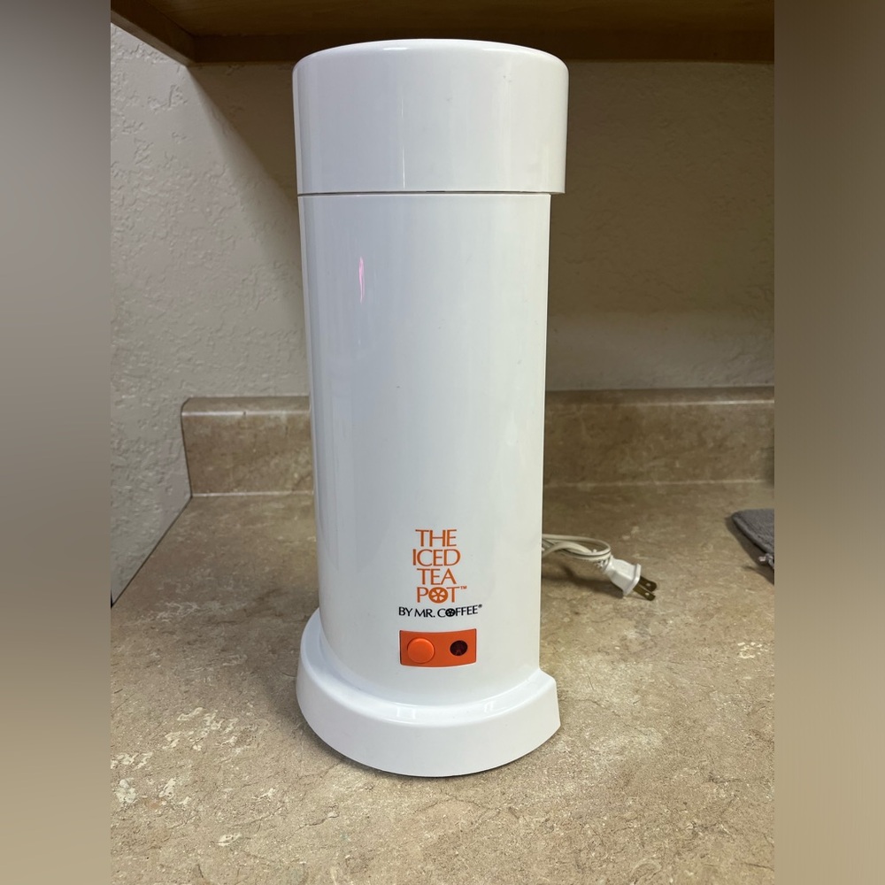 Mr. Coffee Iced Tea Pot in White
